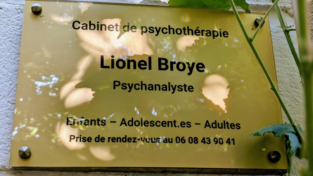 plaque de rue lionel broye psychanalyste